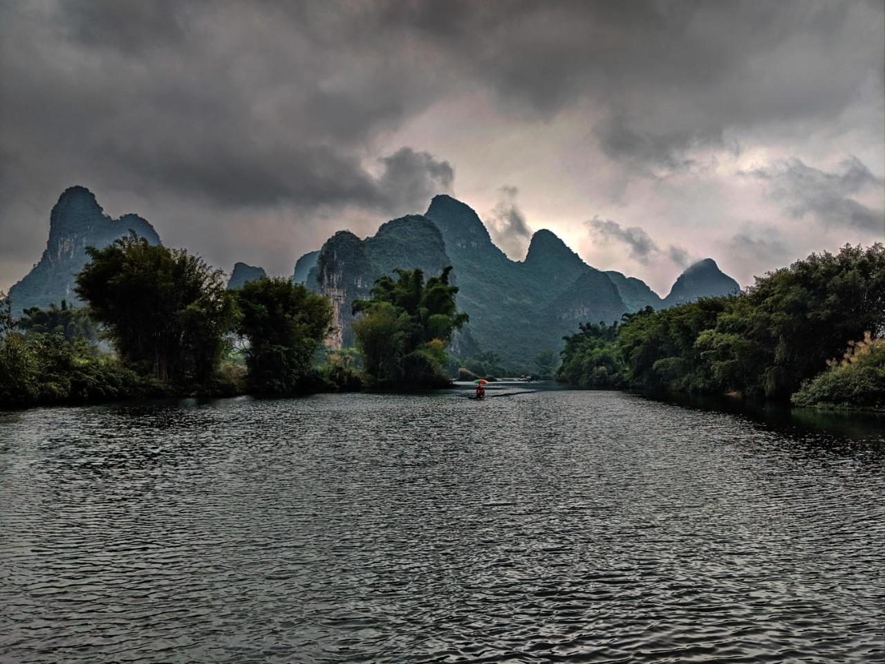 Yangshuo Mountain Retreat Hotell Exteriör bild